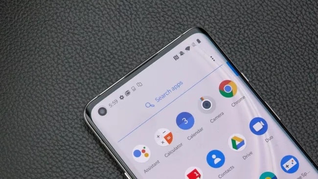 OnePlus 8 & OnePlus 8 Pro Launched: Display OnePlus 8 & OnePlus 8 Pro Launched: Display