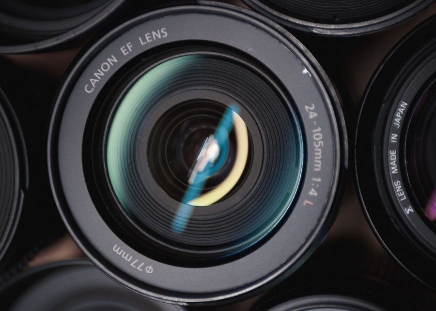 TechFeral We Ask Experts About The Best Camera & Studio Setup For Portrait Photography The Best Camera & Studio Setup For Portrait Photography